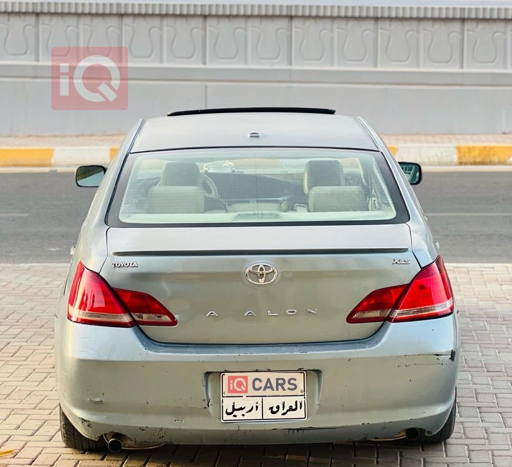 تويوتا أفالون